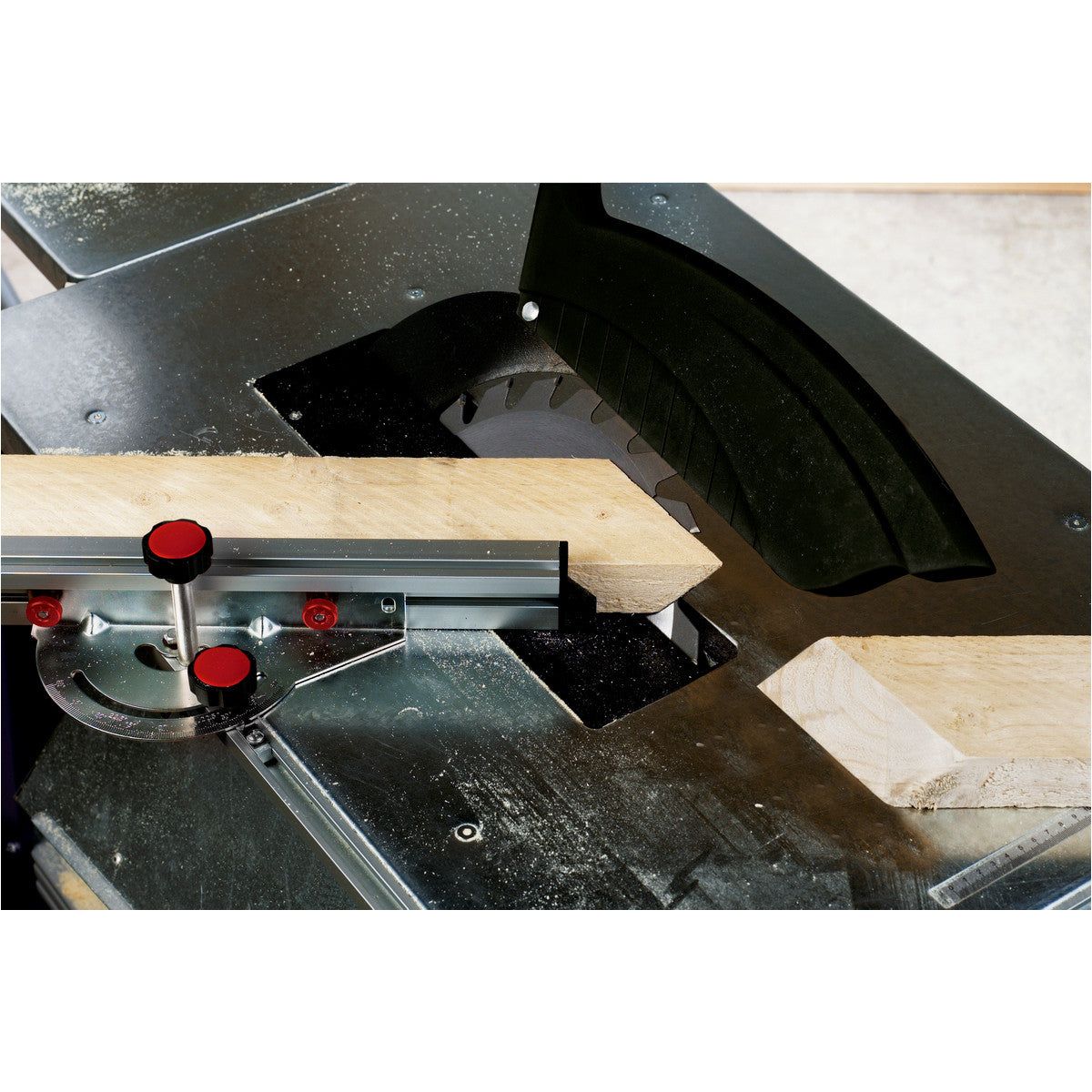TKHS 315 C - 2,8 DNB Scie circulaire de table Metabo