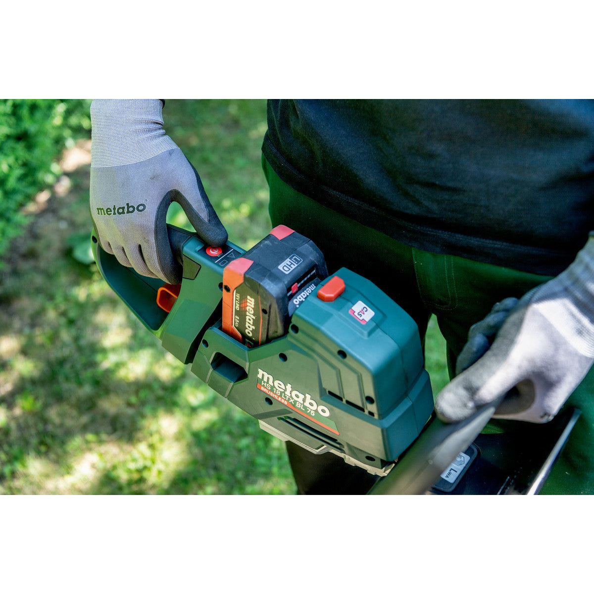 HS 18 LTX BL 75 Taille-haie sans fil Metabo