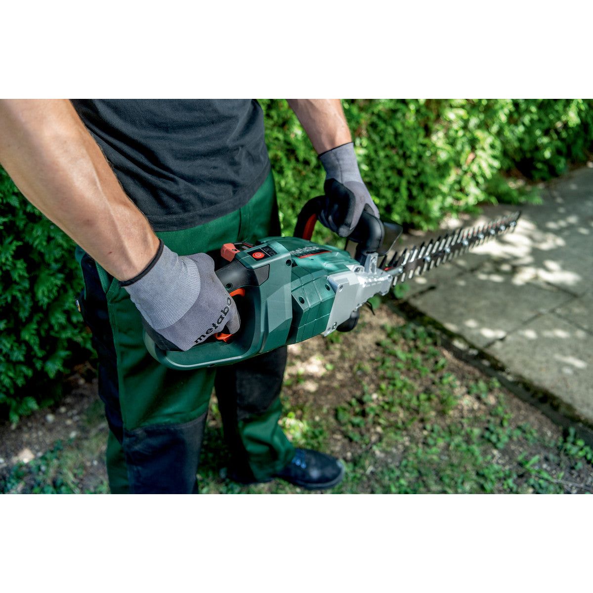 HS 18 LTX BL 75 Taille-haie sans fil Metabo